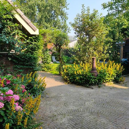 Gastenverblijf 'De Hupsakeet' Barneveld Exteriör bild